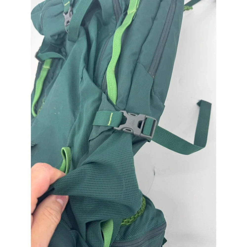 Kelty Coyote 80 Liter Hiking Bag Backpack Rucksack green.Internal Frame Outdoor